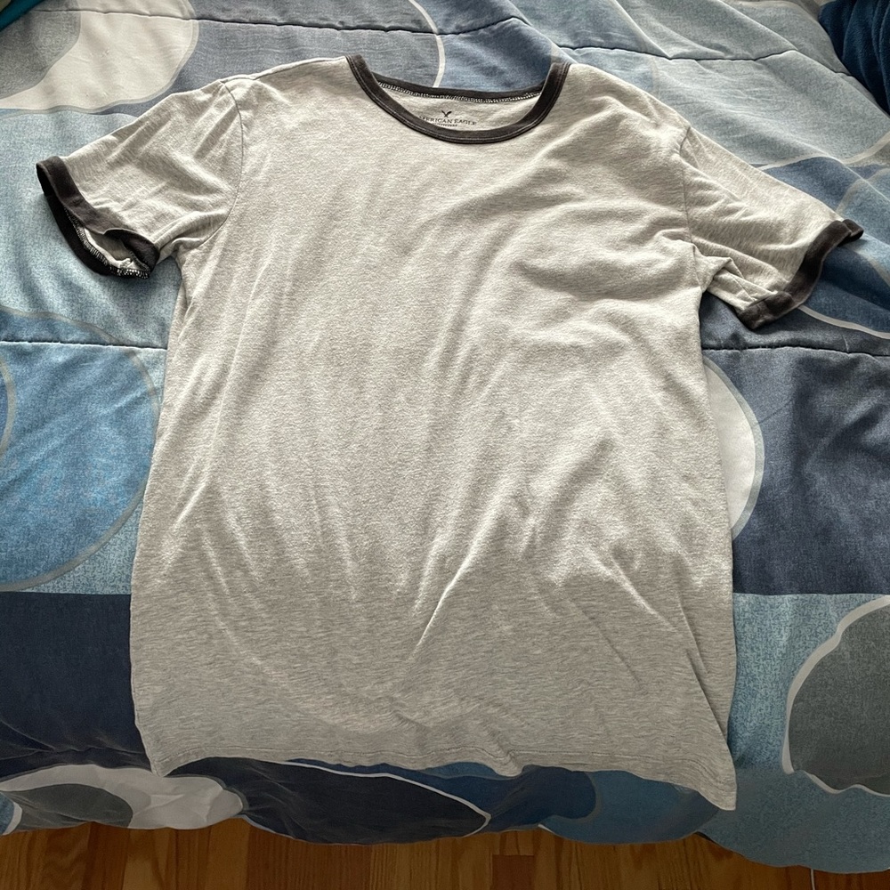 American Eagle tshirt men
